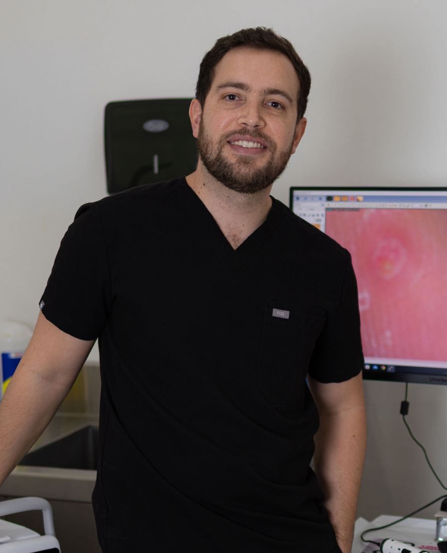 Dr. Marco Ocaña